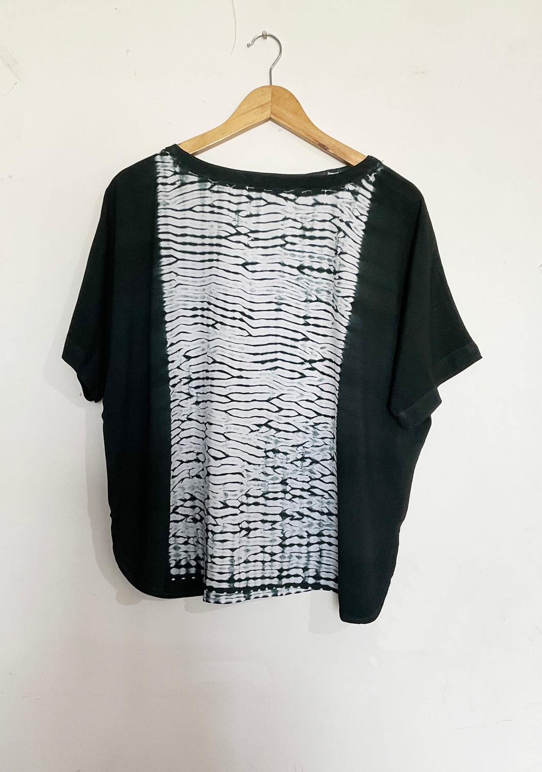 Black Tracks - Soft Shibori Cotton Top